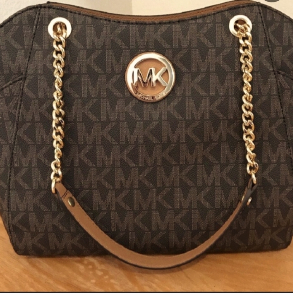 Michael Kors Jet Set large Signature logo shoulder bag
